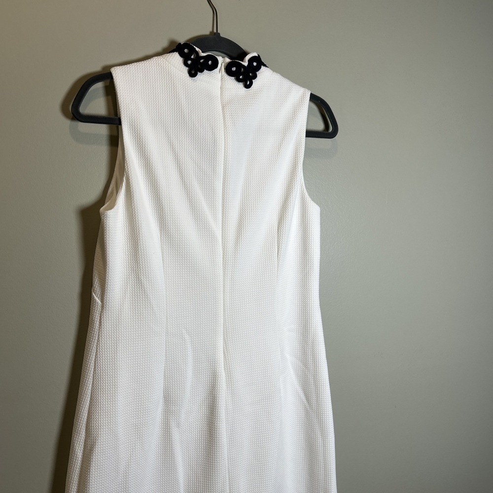 Vince Camuto Knee Length Shift Dress Size 6 White Sleeveless Back Zip High Neck - Picture 9 of 9